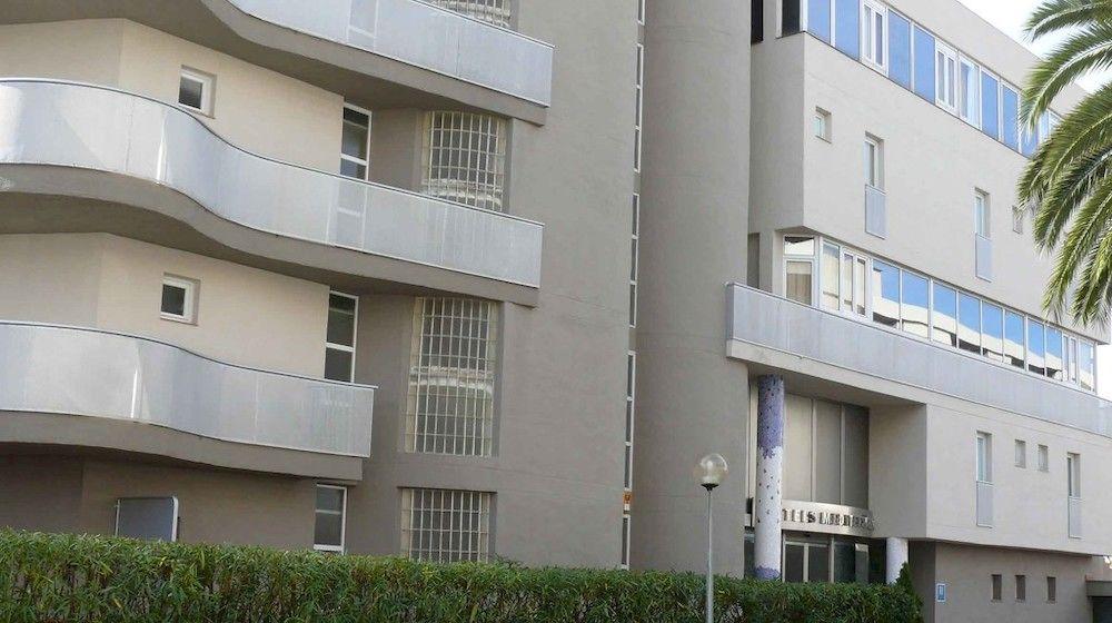 רוזס Hotel Mediterraneo מראה חיצוני תמונה