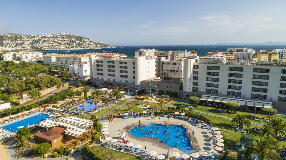 רוזס Hotel Mediterraneo מראה חיצוני תמונה