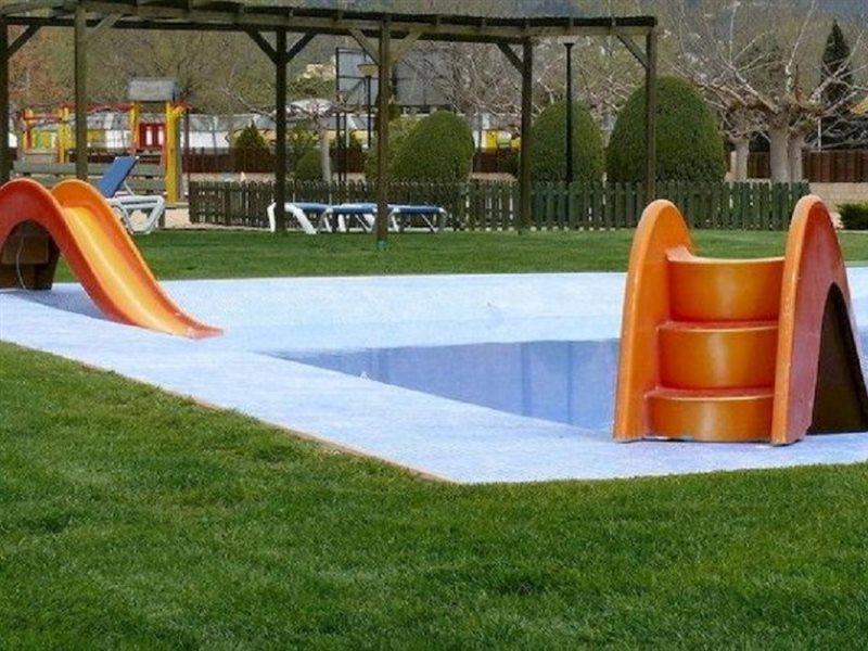 רוזס Hotel Mediterraneo מראה חיצוני תמונה