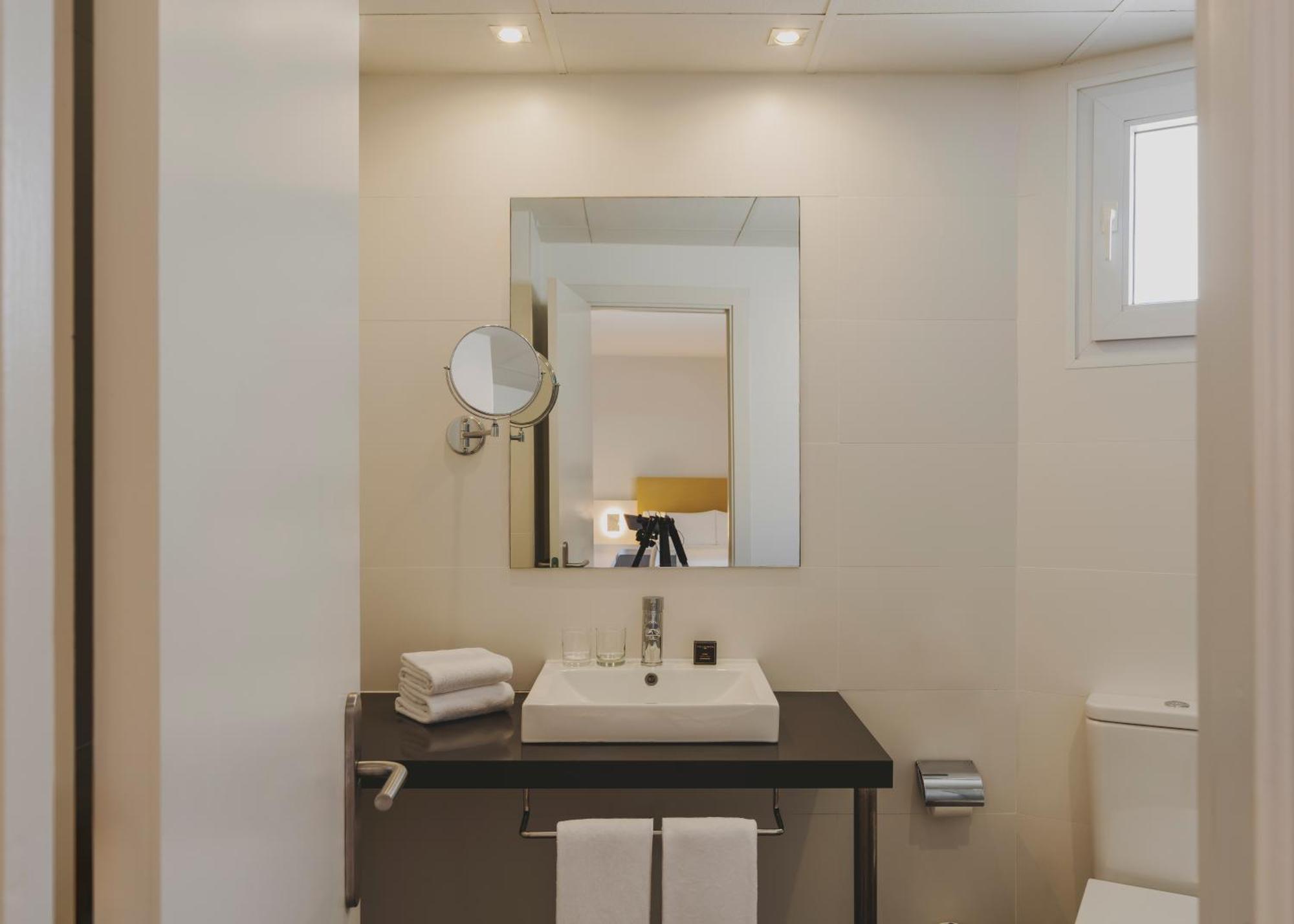 רוזס Hotel Mediterraneo חדר תמונה