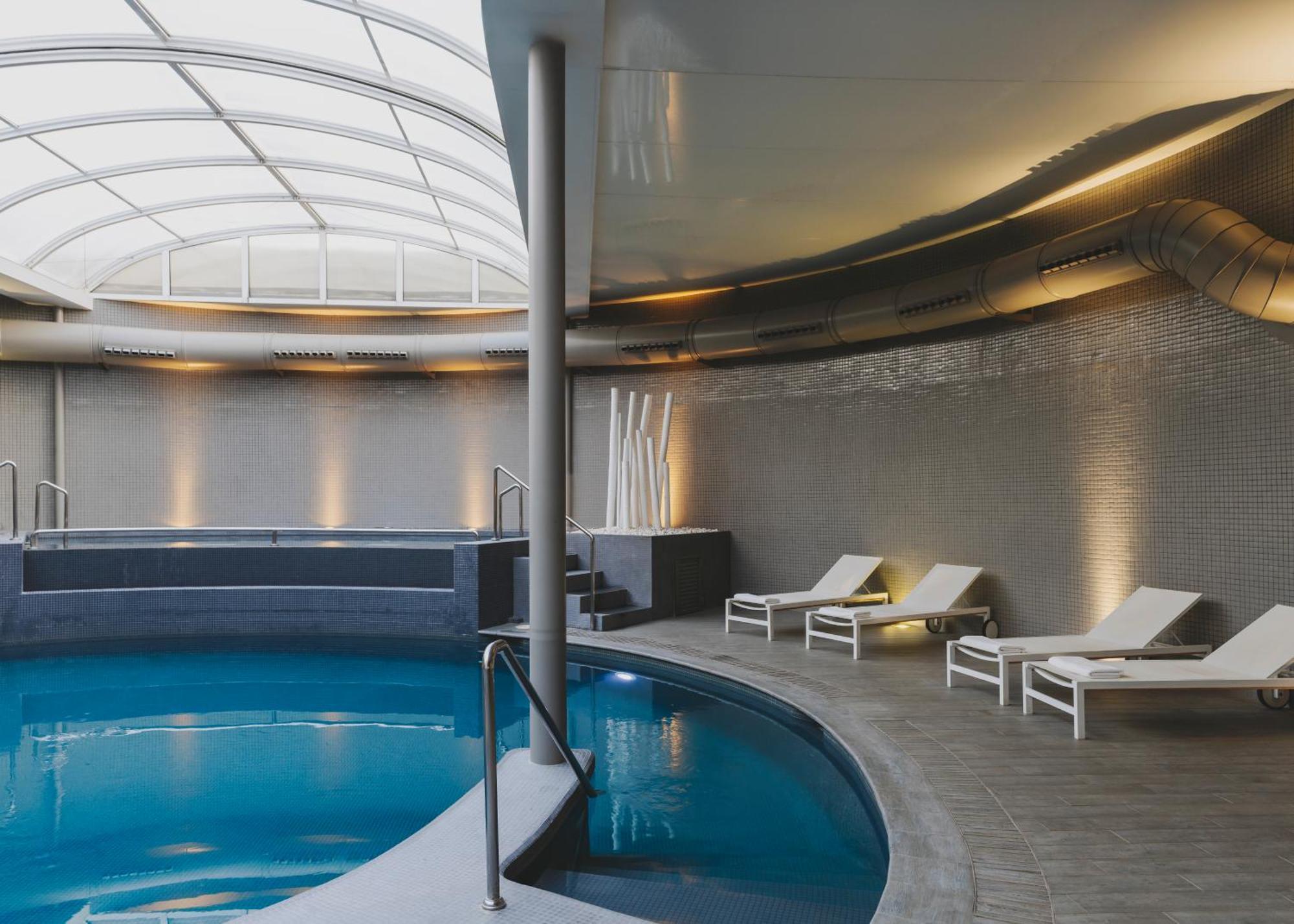 רוזס Hotel Mediterraneo מראה חיצוני תמונה